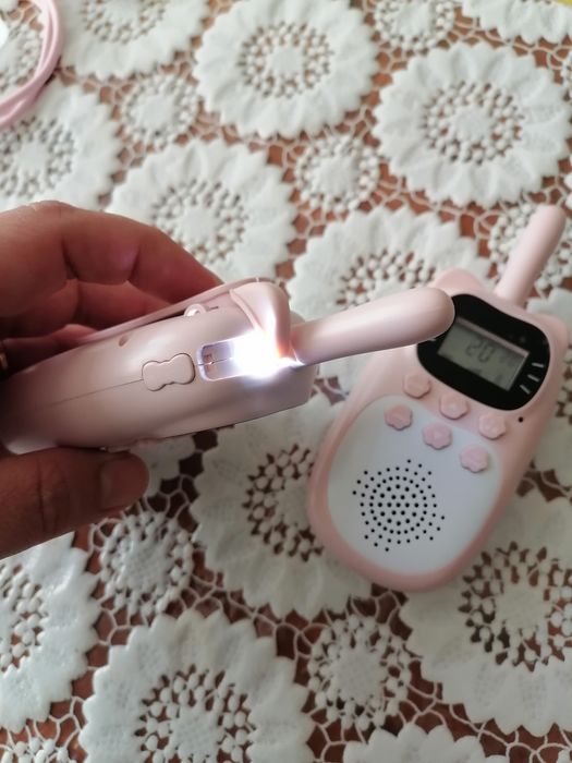 Детски розови радиостанции 2 бр с фенерче  и зарядно