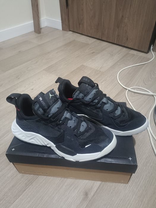Продам кроссовки Nike jordan, оригинал 100 %