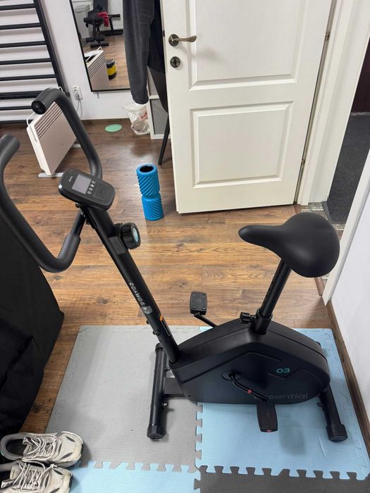 Bicicletă fitnes pentru casă