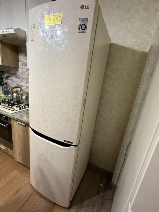 Холодильник LG в хорошем качестве