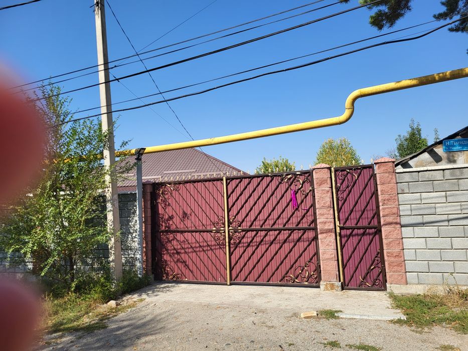 Продам дом  10 соток