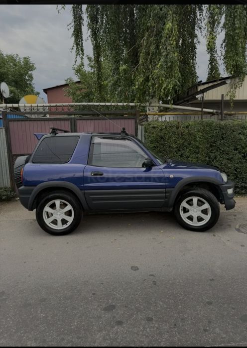 Продам машину  срочно