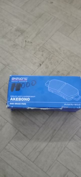 Продам передний диски колодки