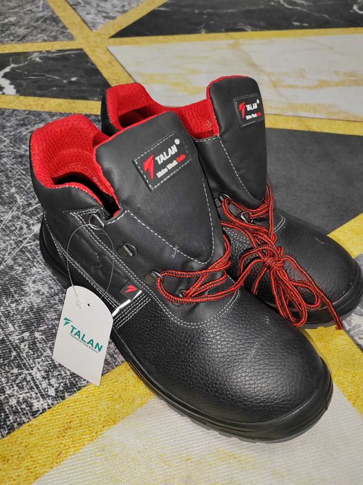 Ботинки, Специальная обувь