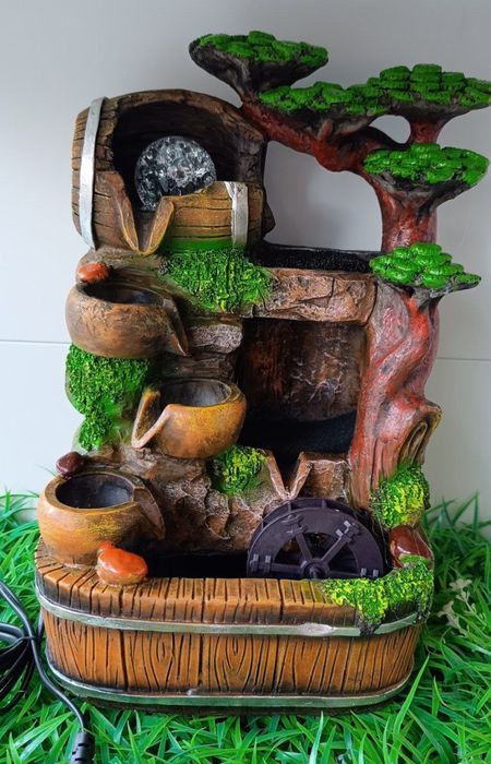 Сувенир водопад течёт вода. Отличный подарок и уют вашему дому, офису.