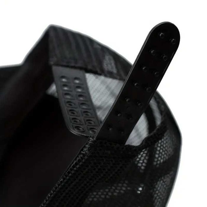 Нова дишаща шапка с козирка с Мече - MONEY, два цвята