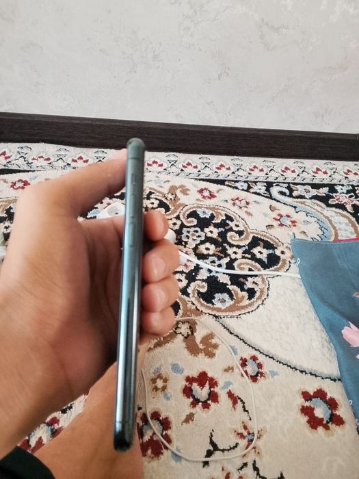Продам айфон 11 про 64гб