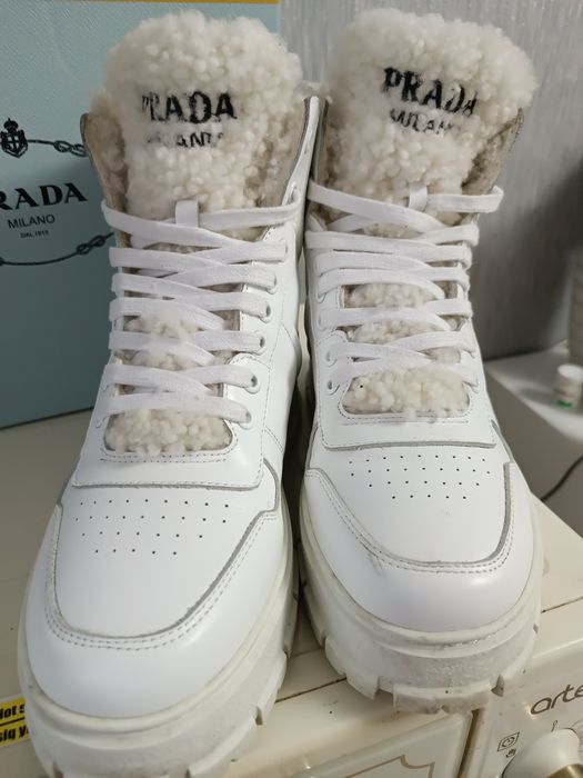 Зимние кроссовки Prada