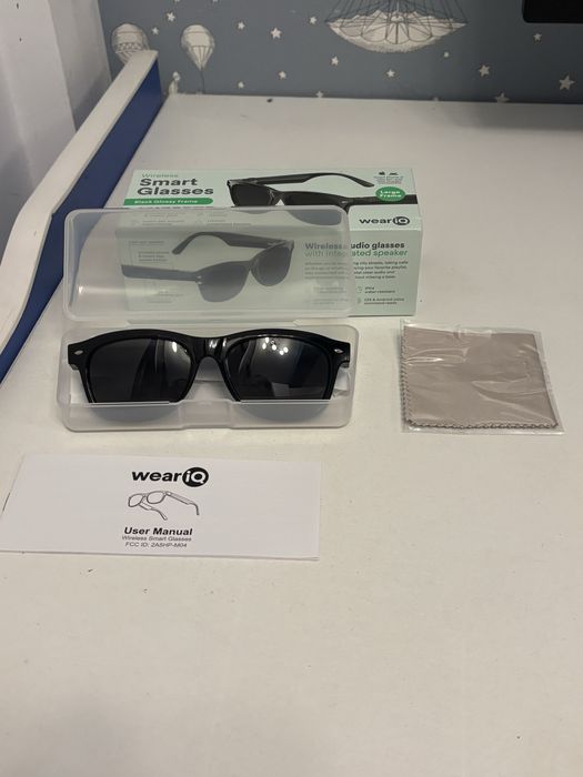 Ochelari inteligenti cu boxe weariq