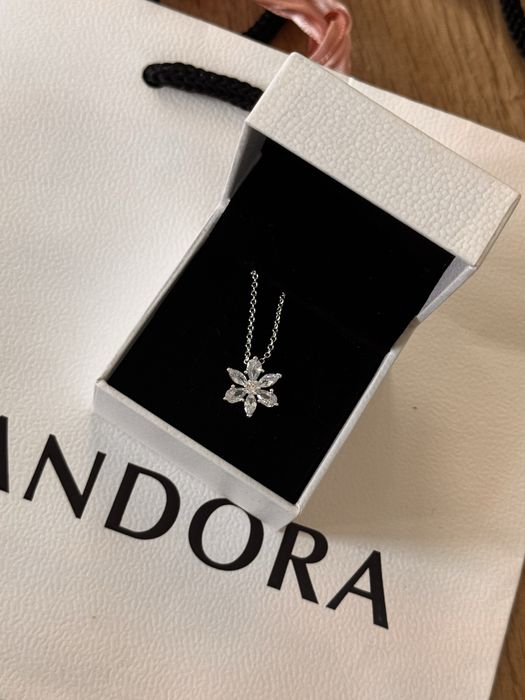 Пандора колие Pandora