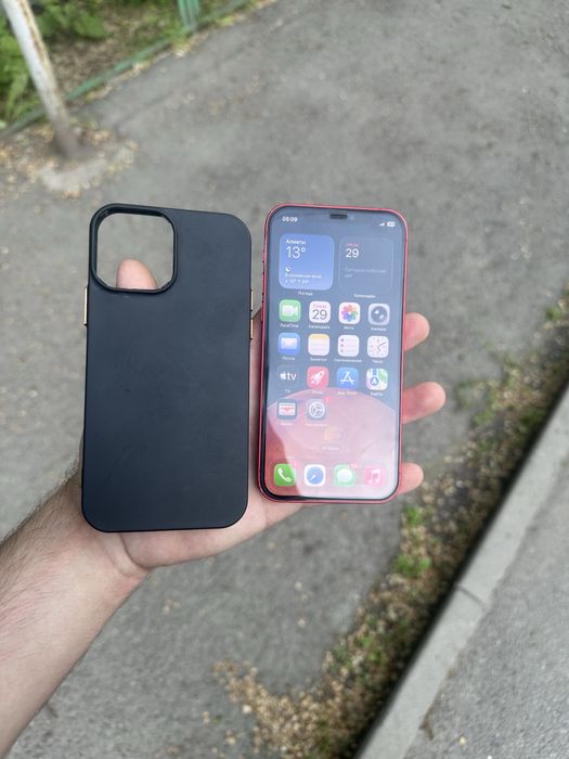 Продам телефон айфон 12 128Gb