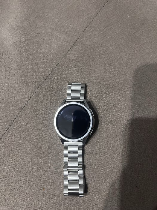 Samsung Galaxy Watch 6 – като нов, с 2 каишки