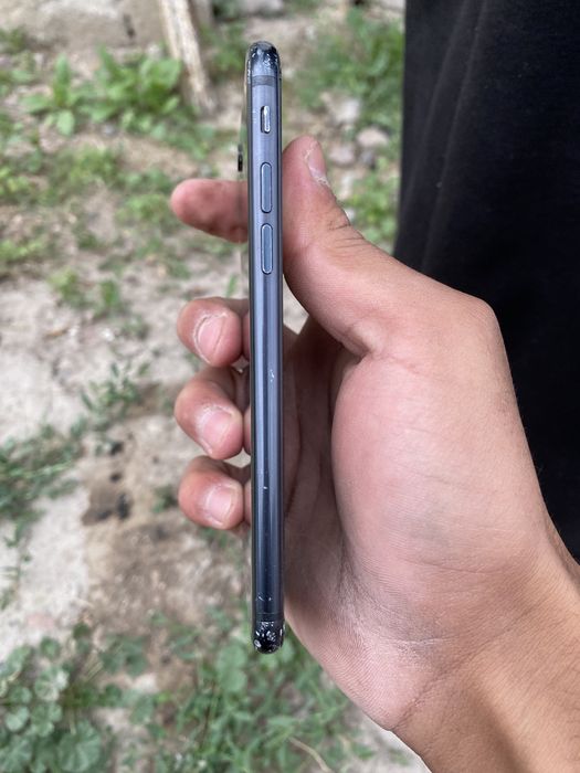 IPhone SE 64 tali narxi kelishiladi srochna