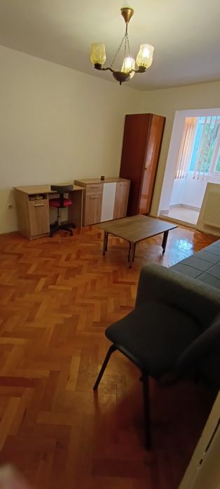 Proprietar inchiriez apartament 2 camere