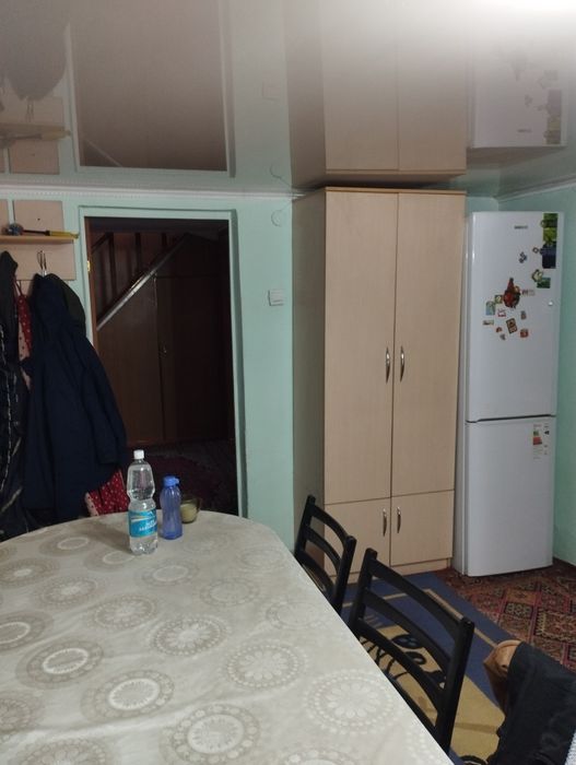 Продам двух этажный дом