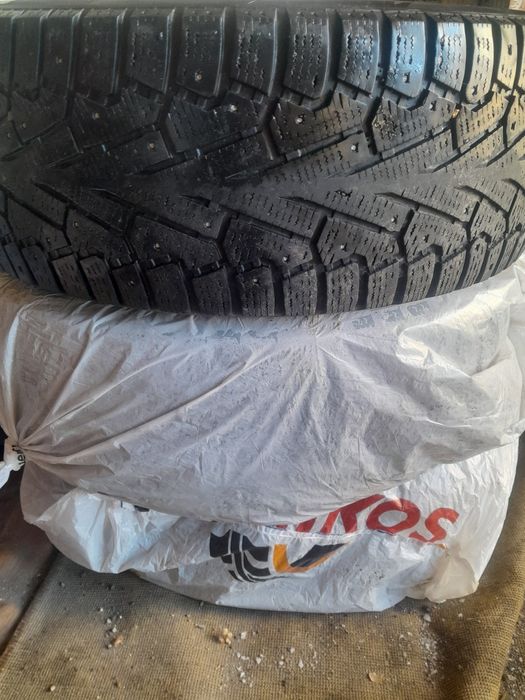 Продам шины зимние