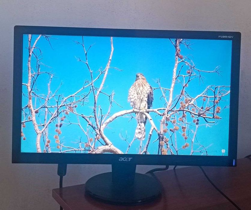 Компьютер (системный блок, монитор, аудиосистема)