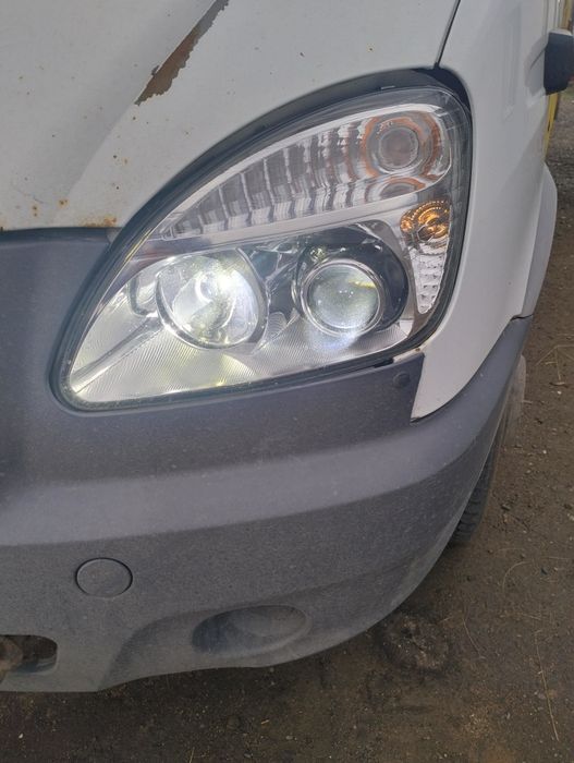 Продам фары на газель комплект