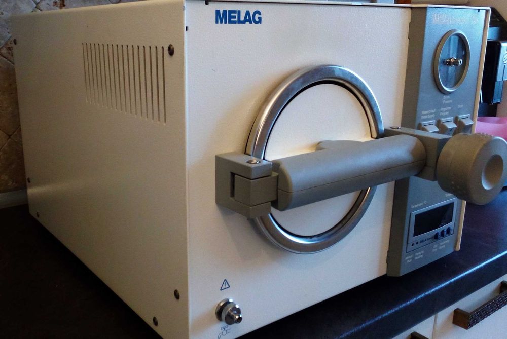 Autoclav MELAG MELAtronic 15 7L stomatolog veterinar cosmetica