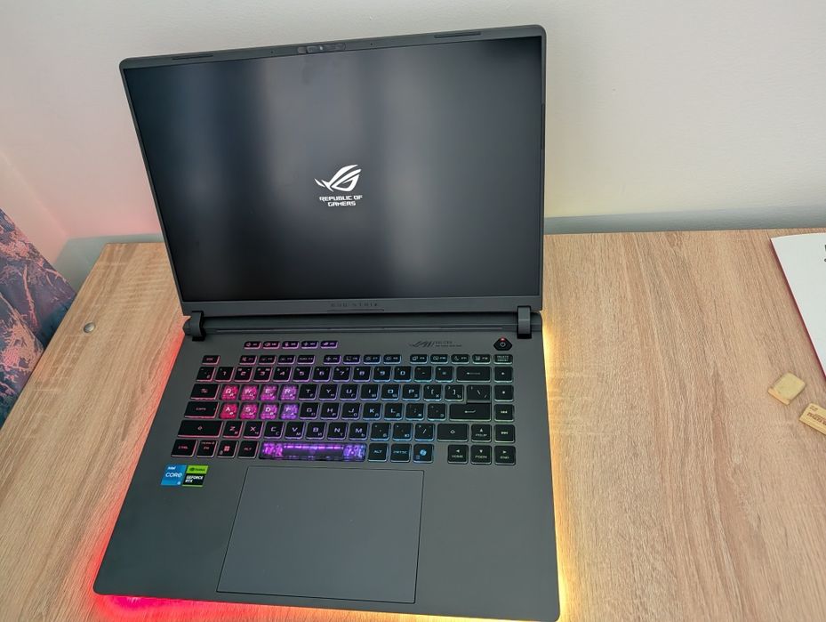 Игровой ноутбук ASUS ROG Strix G16