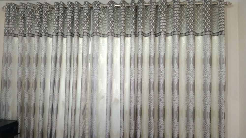 Продам занавески с карнизом