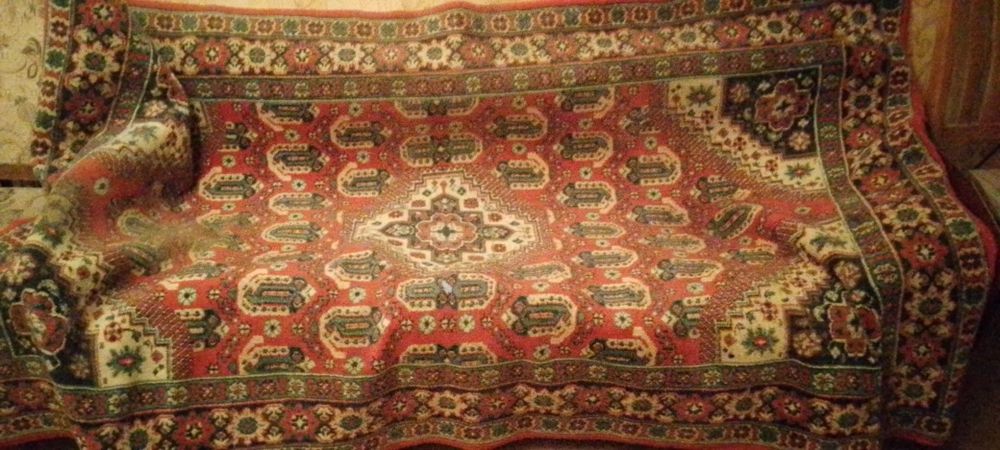 Ковры, шерсть, акрил.