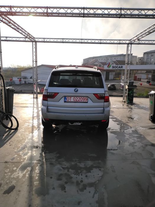 Vând schimb x3 an 2009