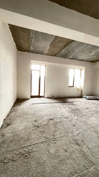 Срочно продается М улугбек 3 комнатная