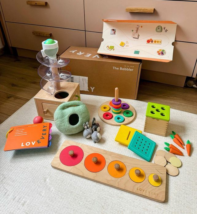 The babbler kit by Lovevery