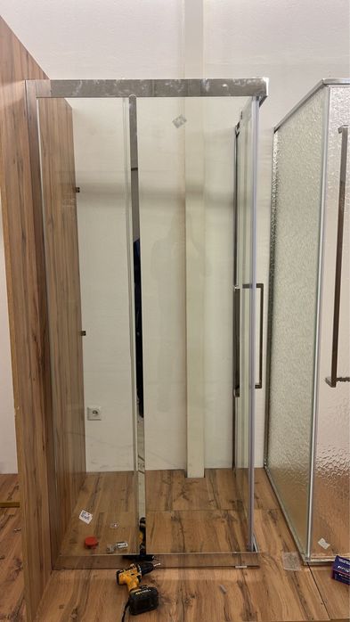 Душевые кабинки / Душевые перегородки