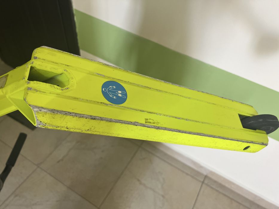 Трюковой самокат