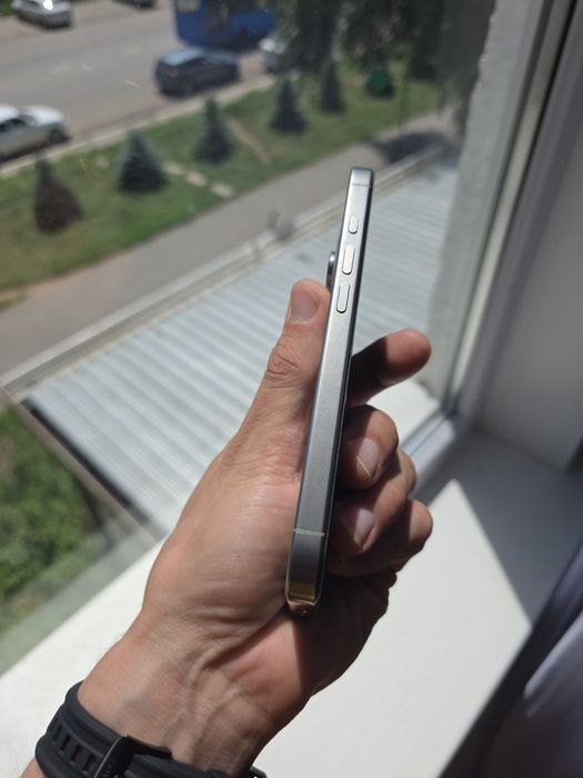 Iphone 16 pro 256gb 90% esim