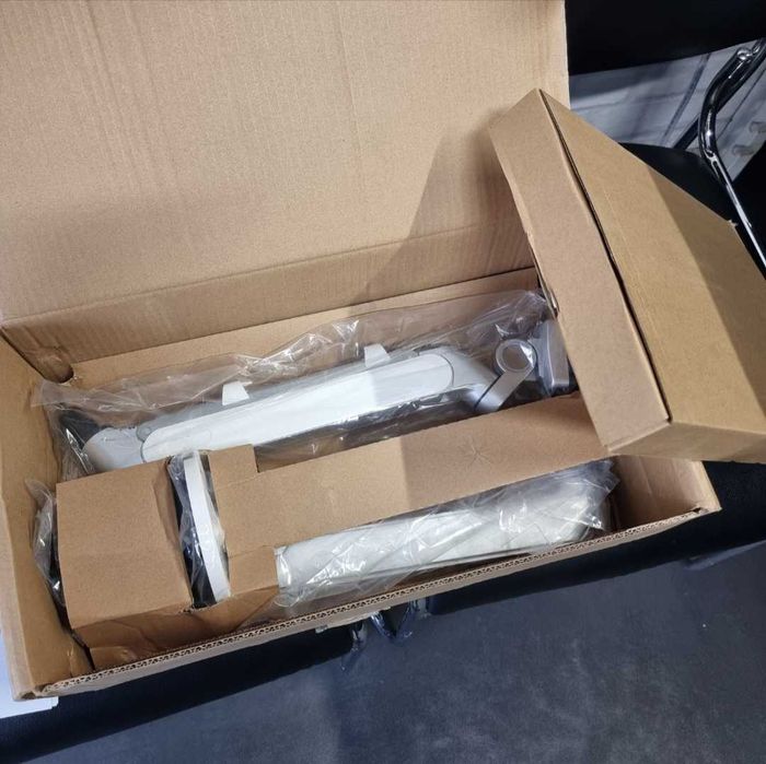 Стойка за лаптоп или монитор Alberenz с газов механизъм – за бюро - нова!