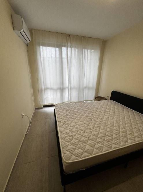 Тристаен апартамент, под наем, кв. Бриз