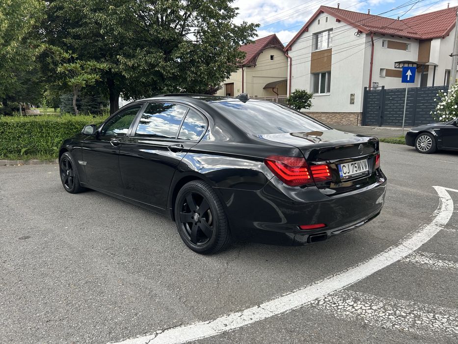 BMW Seria 7 0 — imagine 4