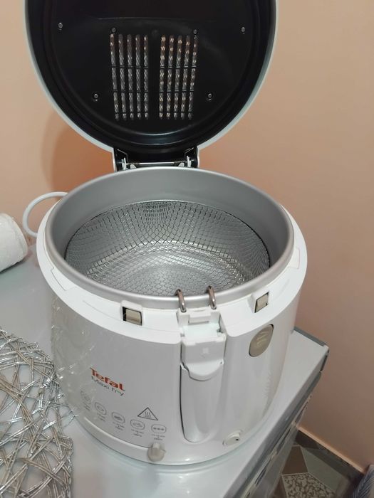 Vând Friteuze cu ulei, Tefal