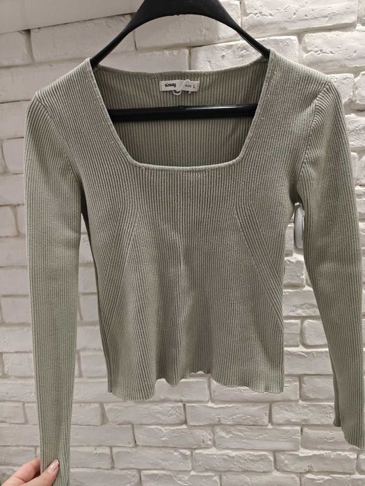 Пуловери цени от 5-10лв