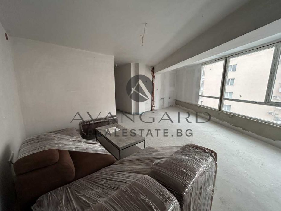 Продава се Тристаен апартамент в Пловдив, Кючук Париж - 80 кв.м за 1188 €/кв.м - Снимка #2