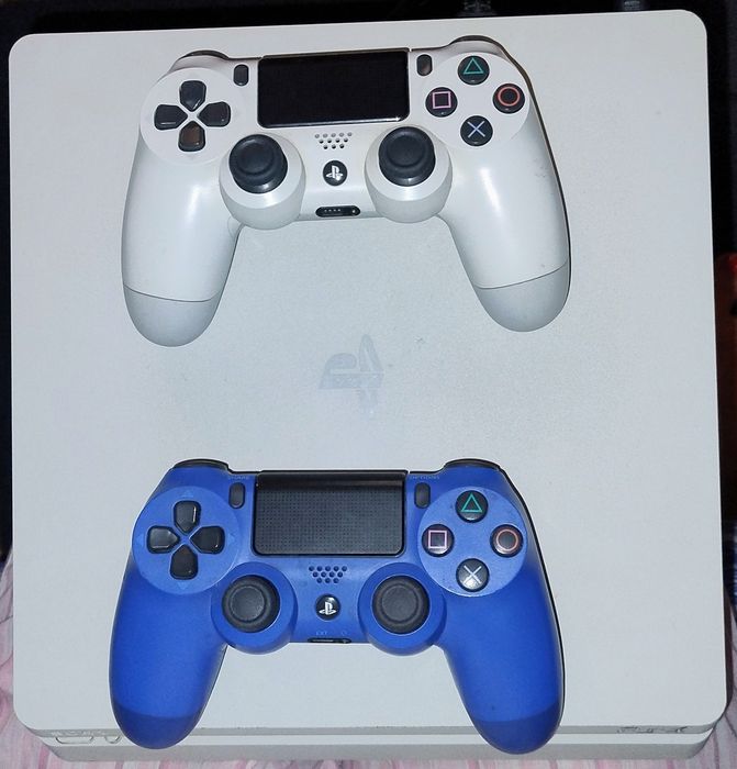 PlayStation 4 Slim 500gb, modelulCUH-2016A.