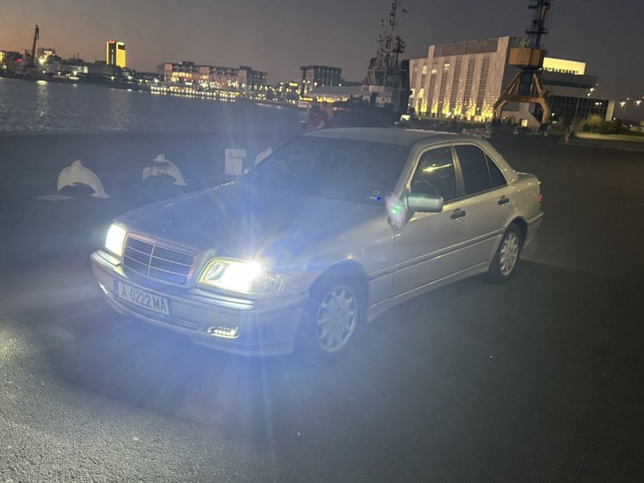 Продава се мерцедес С220