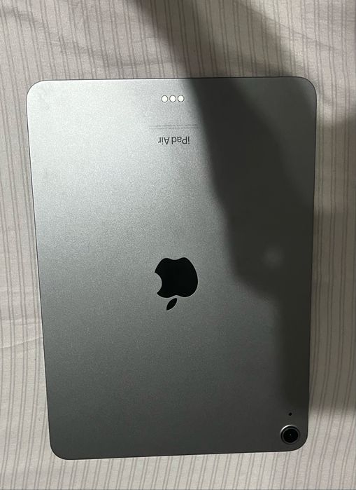 Ipad air 5 (gen)    256GB  Wifi