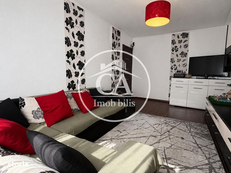 Apartament de închiriat cu 3 camere în zona Rogerius, Oradea — fotografia 1