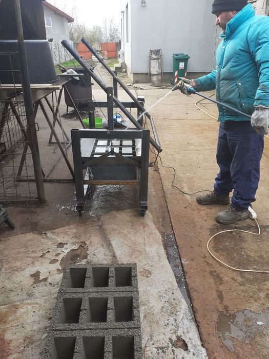 Mașini de bolțari stâlpi și fundații