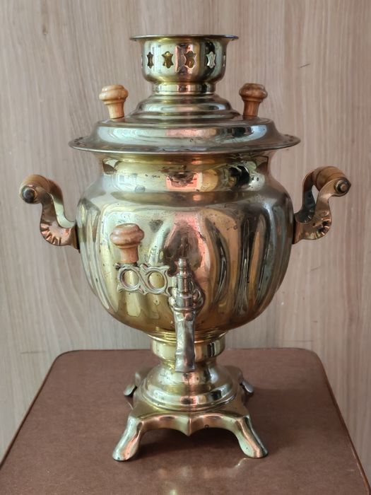 Самовары жаровый и электрический