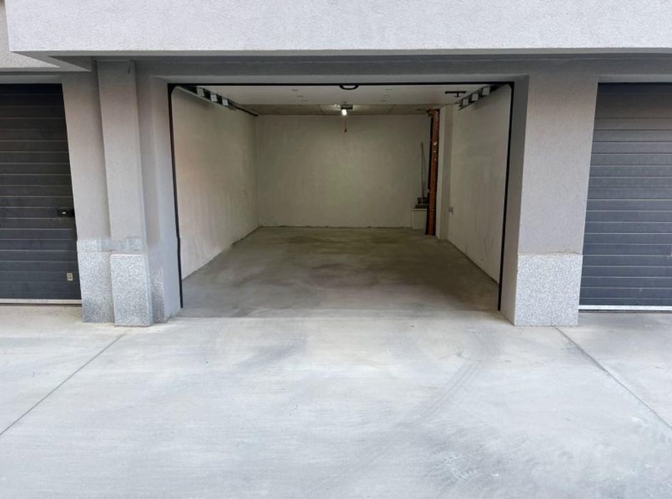 Дава се под наем Тристаен апартамент в София, Витоша - 98 кв.м за 899 € - Снимка #10