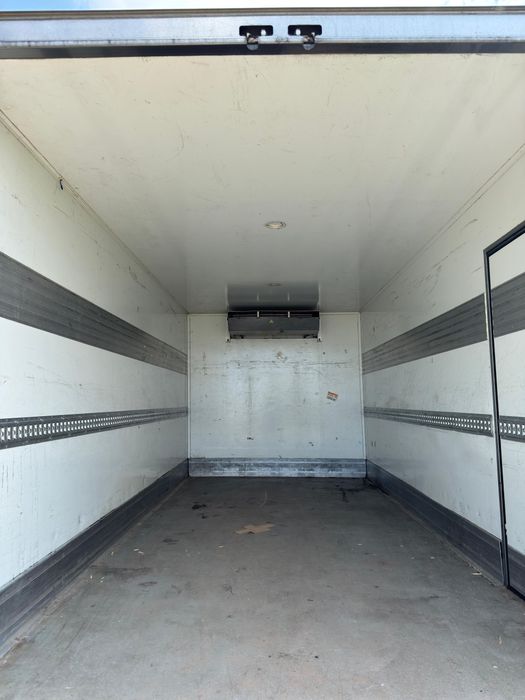 Transport marfa cu lift