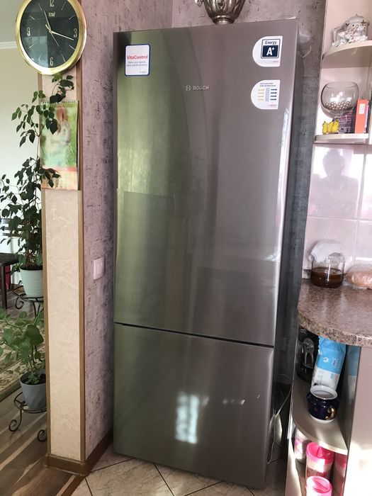 Холодильник двухкамерный