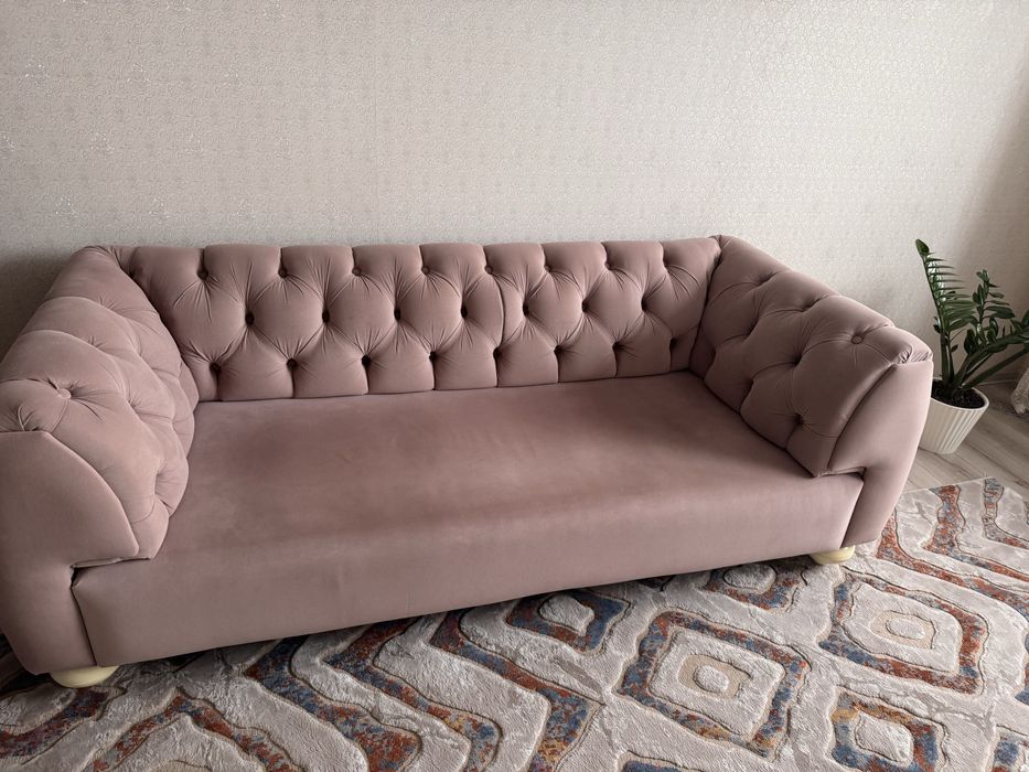 Продаётся диван, каретная стяжка