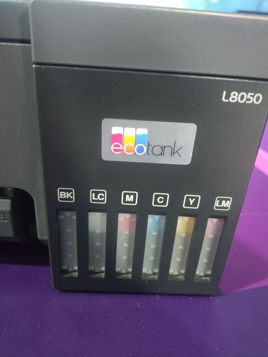 Продам принтер л8050