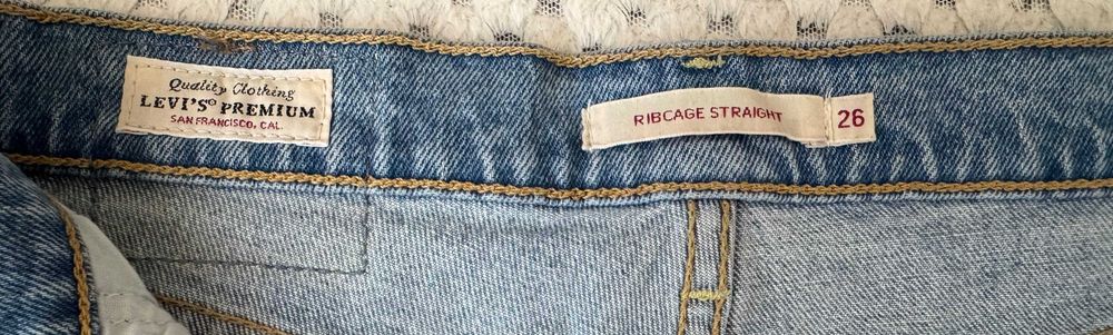 Дънки ZARA, BERSHKA, LEVI'S, FB SISTER - различни модели и номера